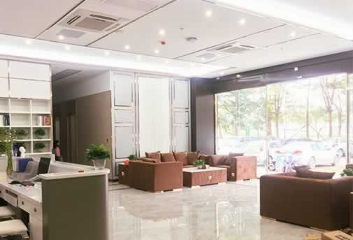 惠州汇美华鑫整形为广大爱美者提供正规，诚实，可靠，科学的医美服务，开设有美容皮肤科，牙科美容，美容外科，整形外科，健康管理，抗衰老研究等20多个临床科室和辅助科室。