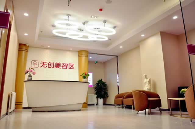 石家庄美莱搭建以博士生导师、硕导、博士研究生等带头人主导的技术专业人才队伍，有着诸多医疗美容高手为你服务，让求美者更加放心。