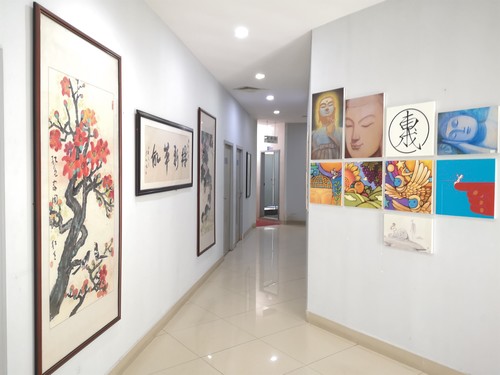 诊治范畴包含少年儿童、青少年儿童、成年人、老年人，特别是在以儿童乳牙医治、初期纠正、青少年儿童面部管理方法、牙齿畸形纠正、牙储存、牙齿缺损修补等层面渐长。医师普及化口腔知识，让病人了解病症的缘故，医治、愈后、防止为一体，以日式风格的温暖服务项目看待病人。