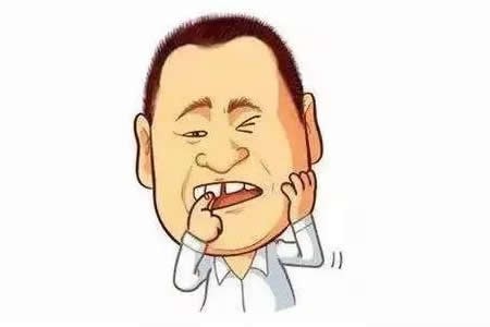 牙齿开裂不拔自己会慢慢掉吗?