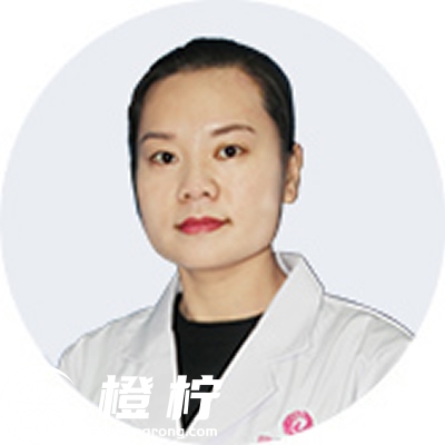 马妮娜.jpg
